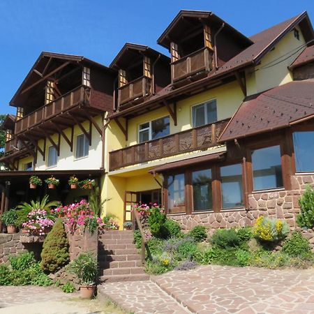 Prima Porta Vendeghaz Hotel Balatonalmadi Bagian luar foto