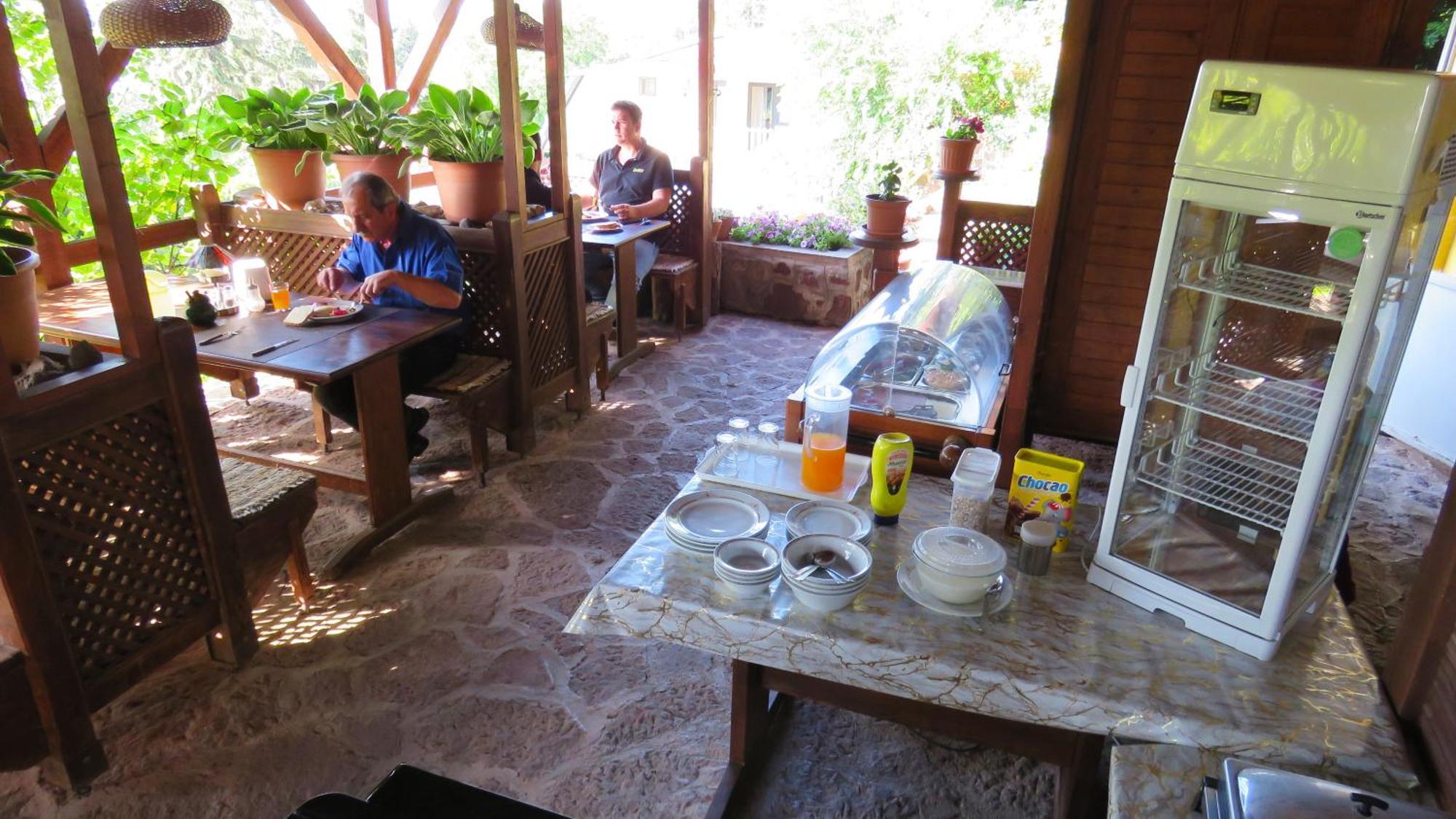 Prima Porta Vendeghaz Hotel Balatonalmadi Bagian luar foto